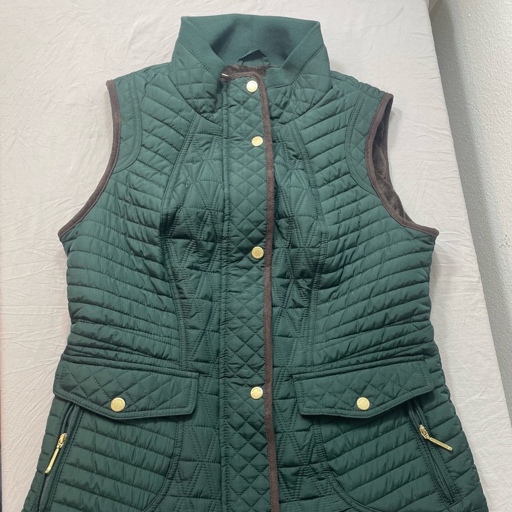 Weatherproof Ladies Quilted Full zip with zip pockets Vest